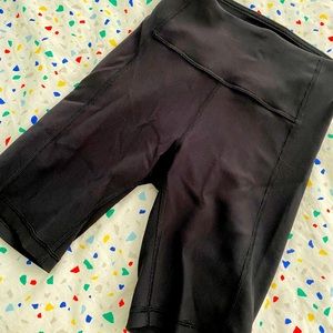 Lululemon short